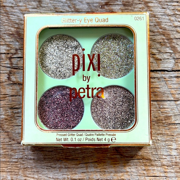 ☀️ 5/25 ☀️ Pixi by Petra ~ Glittery Eyeshadow Quad ~ Shade Rose Bronze ~ NIB - Picture 1 of 1